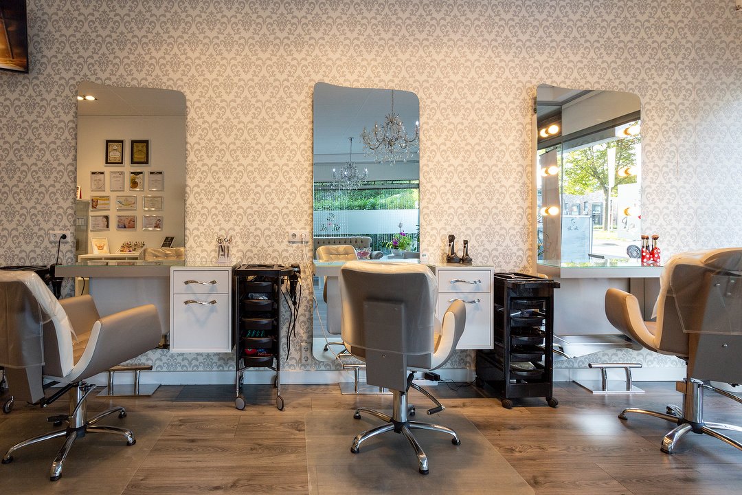 Visagie by Hatice (in Beauty Center La Liz ), Pendrecht, Rotterdam
