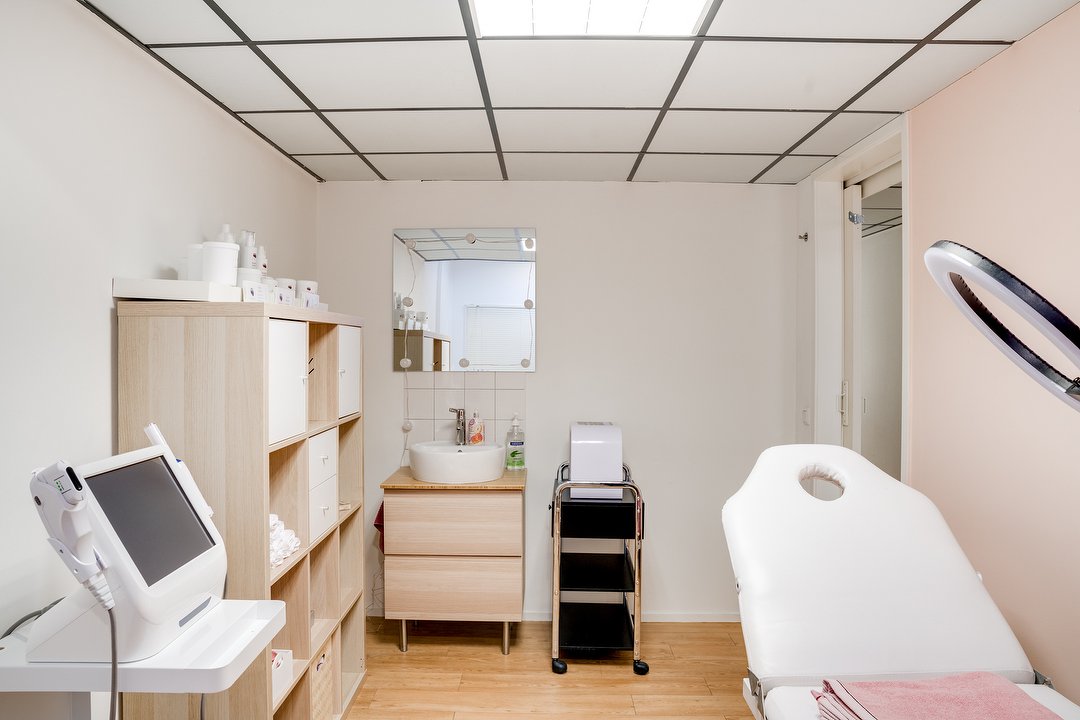 August Beautysalon, Voorschoten, Zuid-Holland