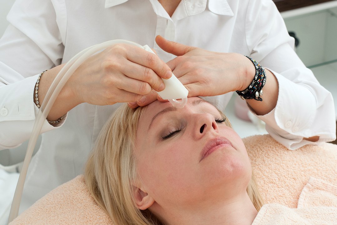 Dita Eyelash Artist, Noisy-le-Grand, Seine-Saint-Denis