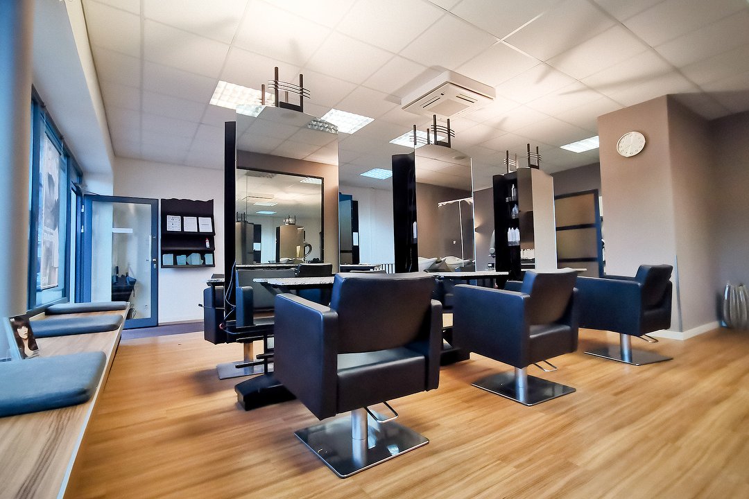 Thomas Ernst Hairlounge, Buchholz, Hamburg und Umland