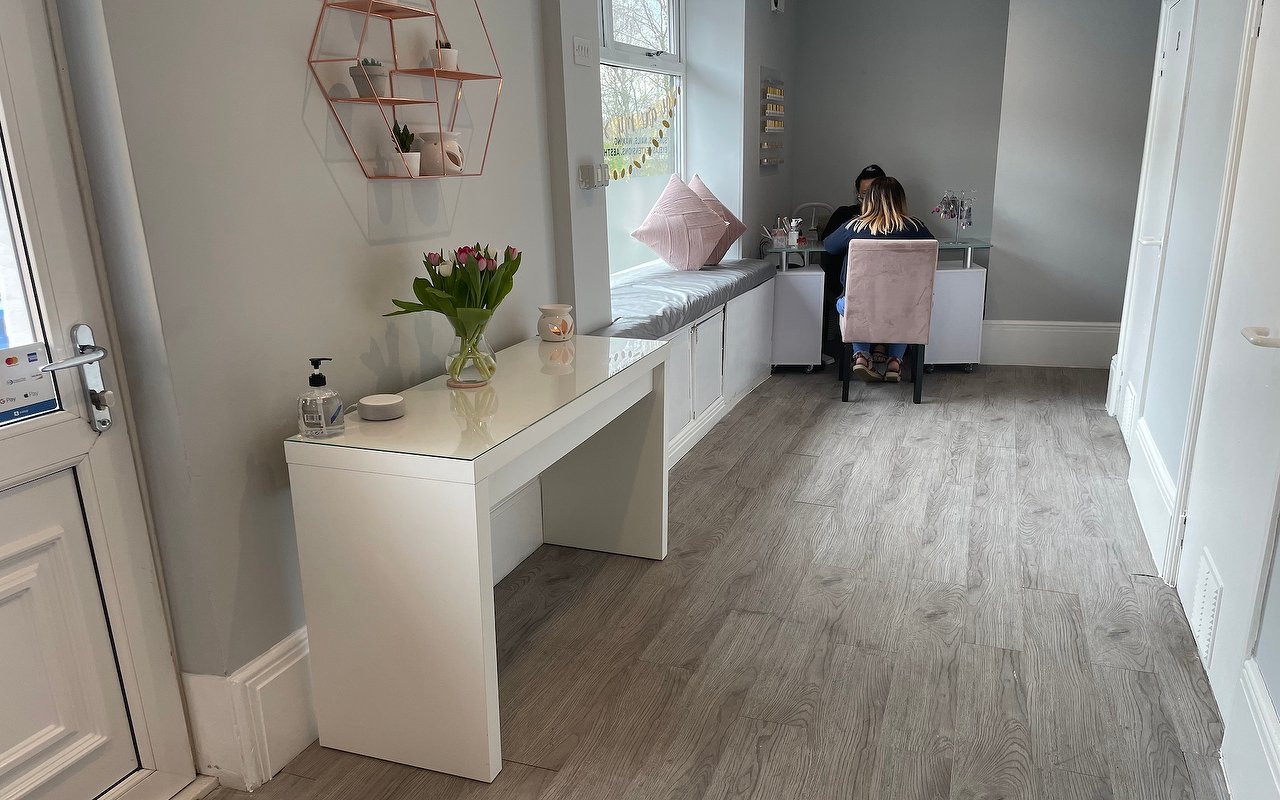 Nail treatments at nail salons and nail bars in NewcastleuponTyne