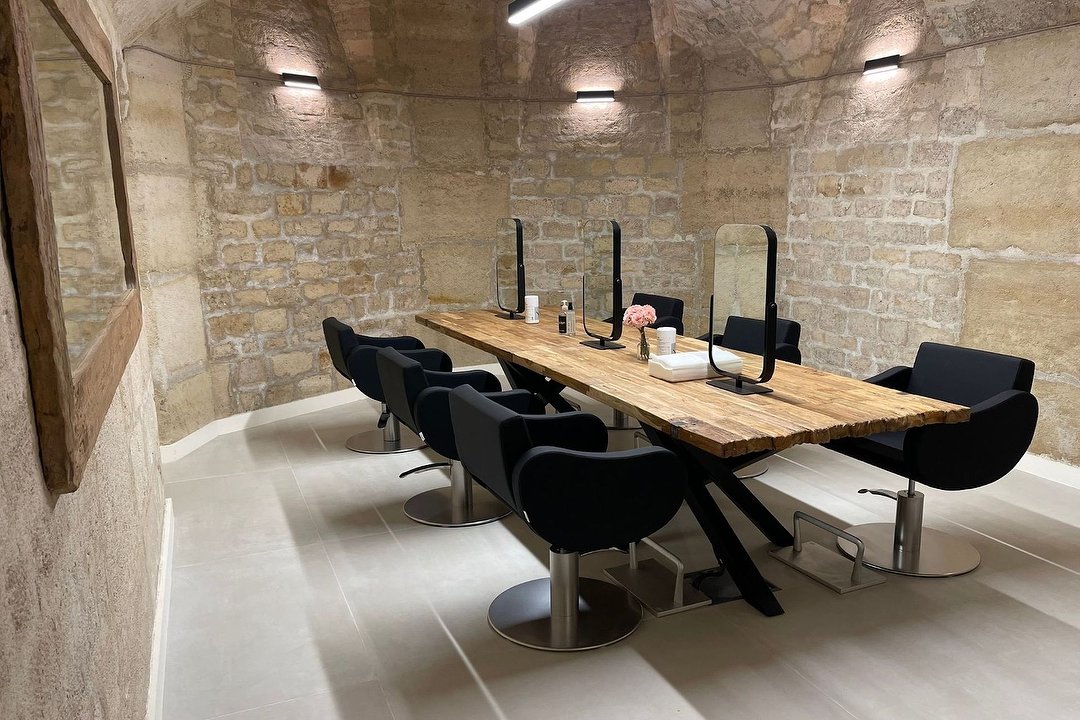 Y Salon Paris 4 Coiffure A Hotel De Ville Paris Treatwell