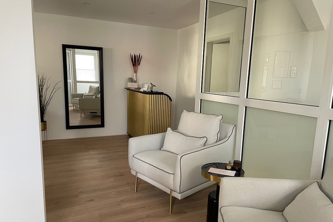 Charlys Salon de Beauté, Innenstadt, Braunschweig