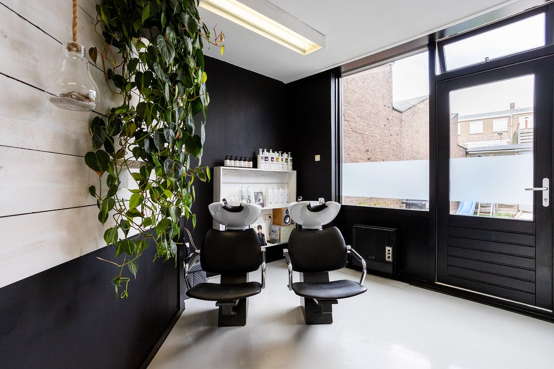 Mixt Styling Haarlem Oost, Van Zeggelenplein, Haarlem