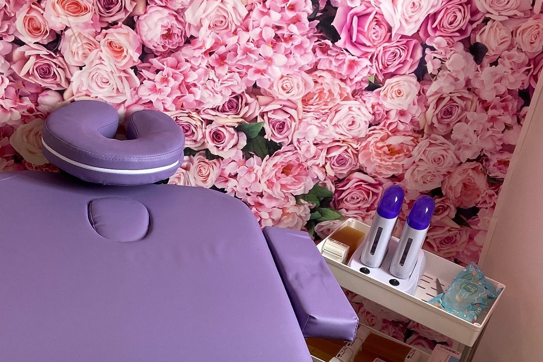 Gloww with The Flow, Kentish Town, London