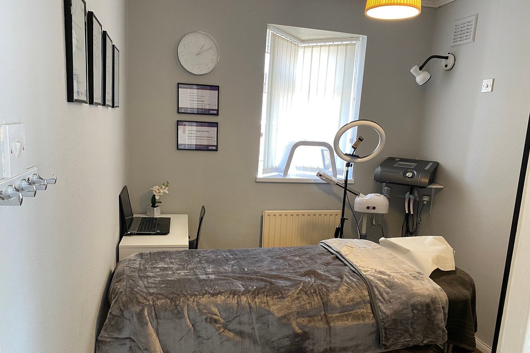 Glow Day Beauty, East Wickham, London