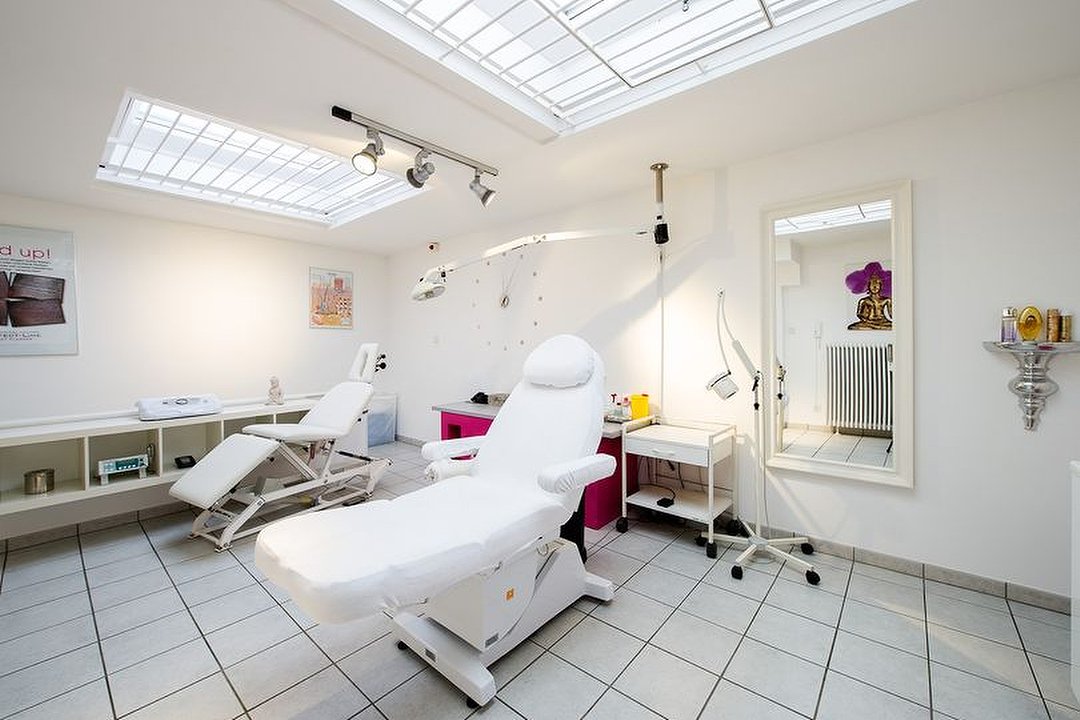 Perfect Line Skin Medical Lounge, Friedrichstadt, Düsseldorf