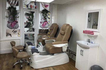 Diva Nail Salon