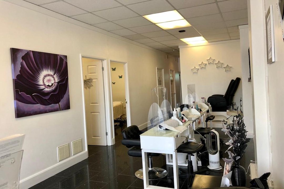 Glow Beauty Salon, Upminster, London