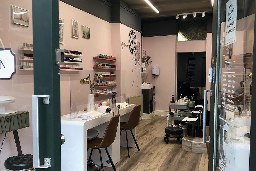 Show Nails & Beauty, Parsons Green, London