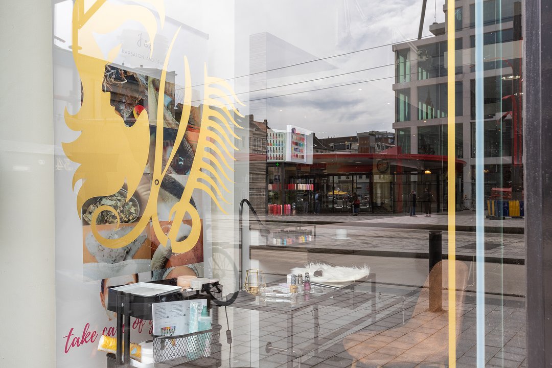 J & J Kapsalon & Beauty, Theaterbuurt, Anvers