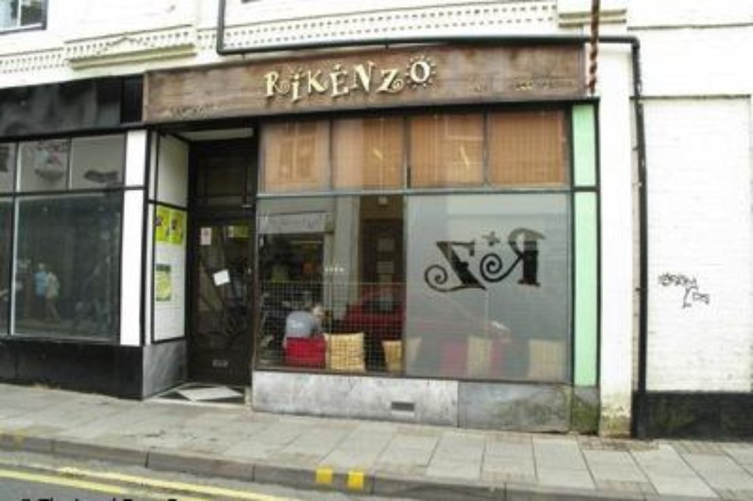 Rikz, Tamworth, Staffordshire