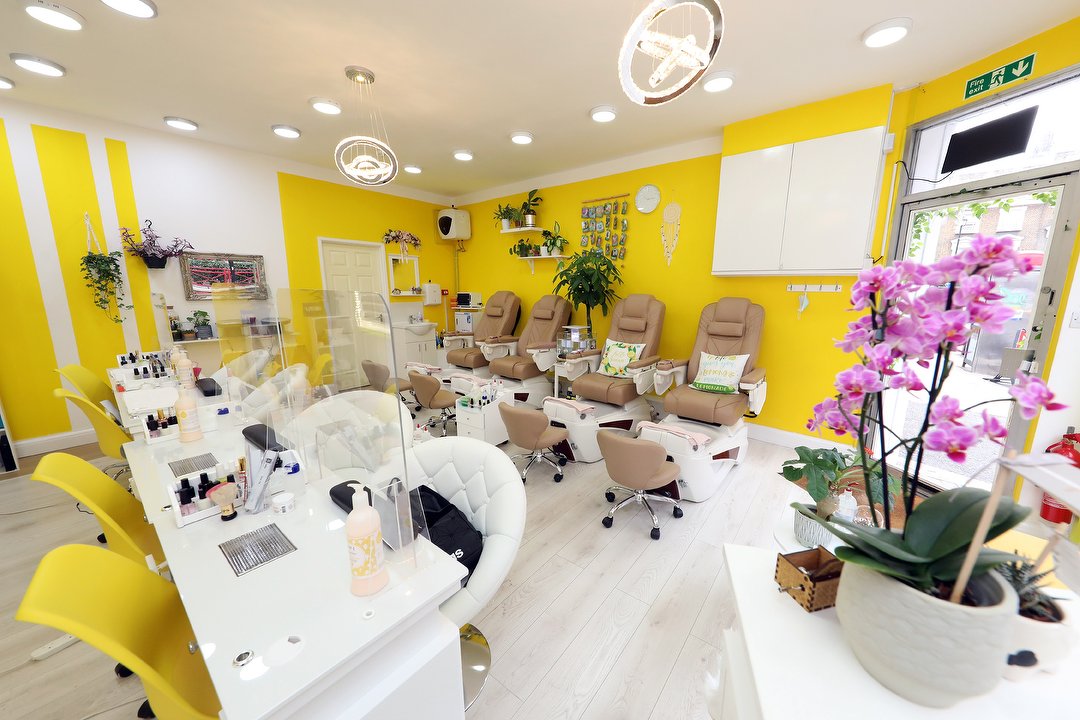 Ginger & Lemon Nail Salon, Bayswater, London