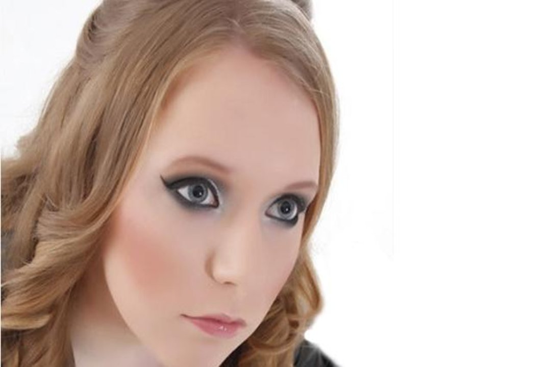 Rachael Dutton Makeup Artist Manchester, Higher Broughton, Salford