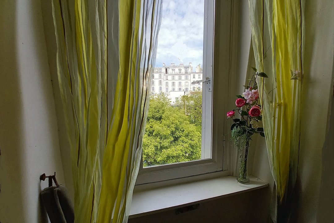 Au Toucher Tranquille - Paris 18, Montmartre, Paris