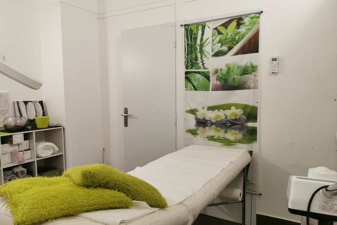 Ibtihel beauté, Stains, Seine-Saint-Denis