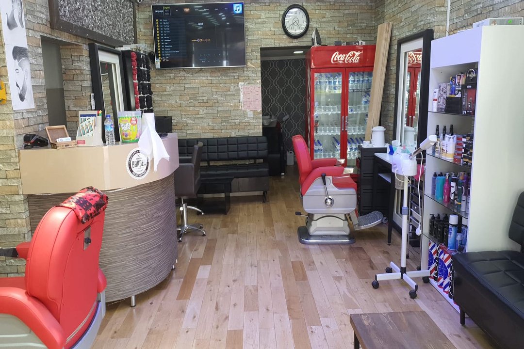 Glow Up Station & Ranya Barber's, Ladbroke Grove, London
