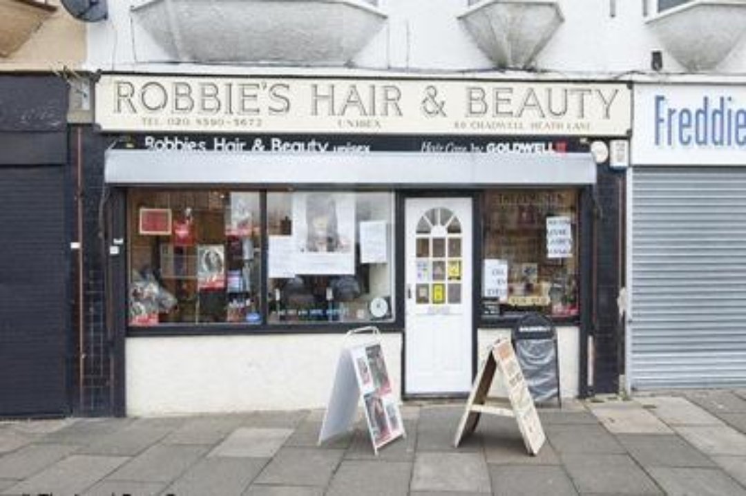 Robbie's Hair & Beauty, Loughton, Essex