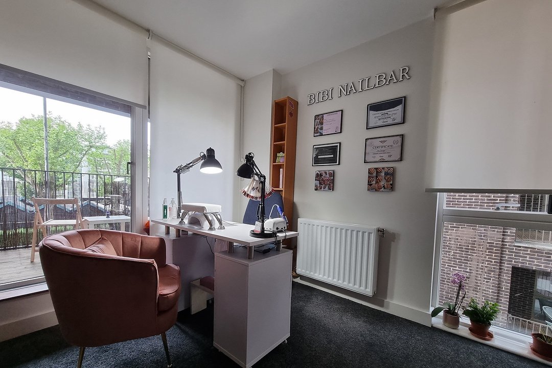 Bibi nailbar, Harrow, London