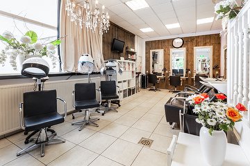 Neda Hair & Beauty Salon