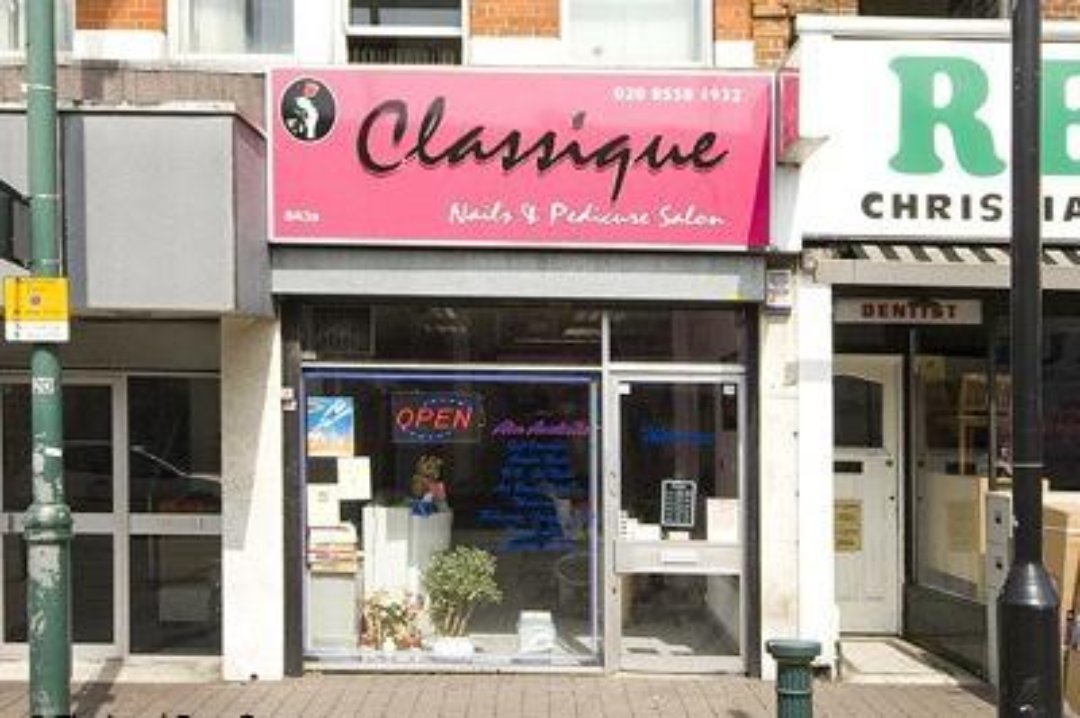 Classique Nails Salon, Loughton, Essex