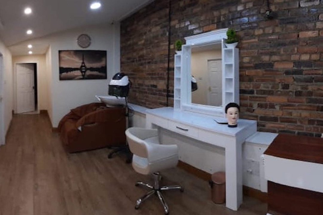 SupHair Salon De Coiffure, Townhead, Glasgow