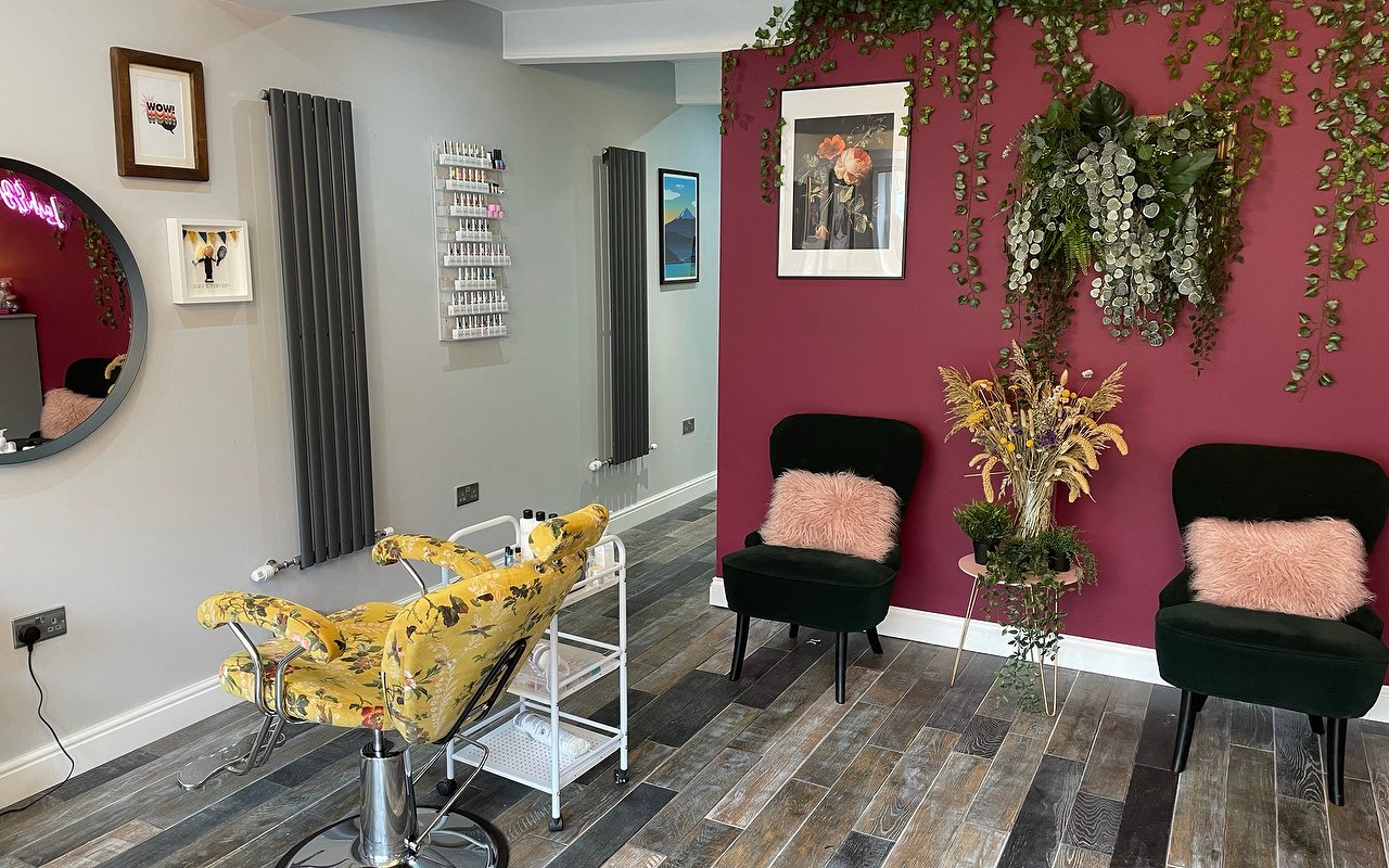 Top 20 Beauty Salons in Bury Treatwell