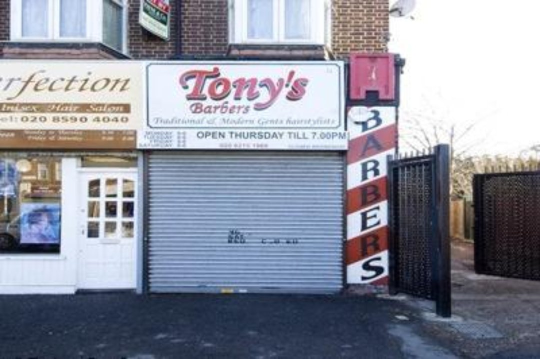 Tonys Barbers, Loughton, Essex