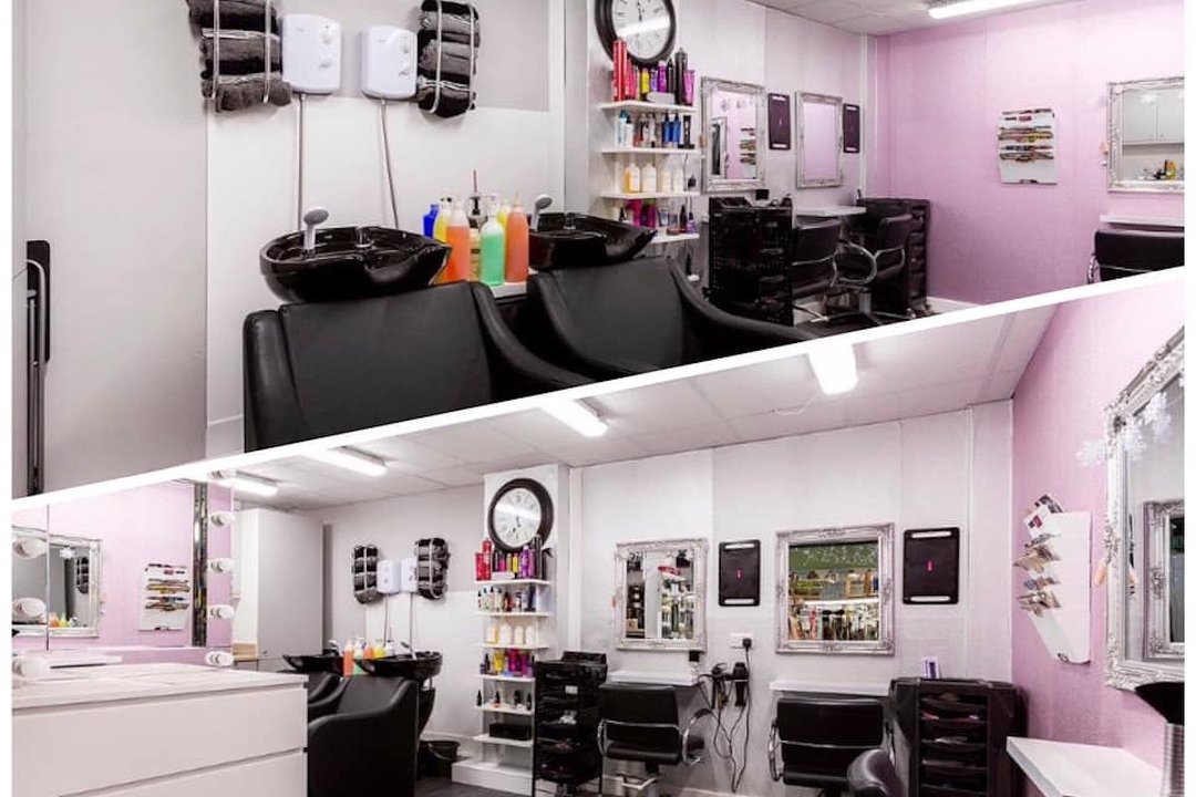 Creme de la Creme Hair & Beauty Boutique, Widnes, Cheshire