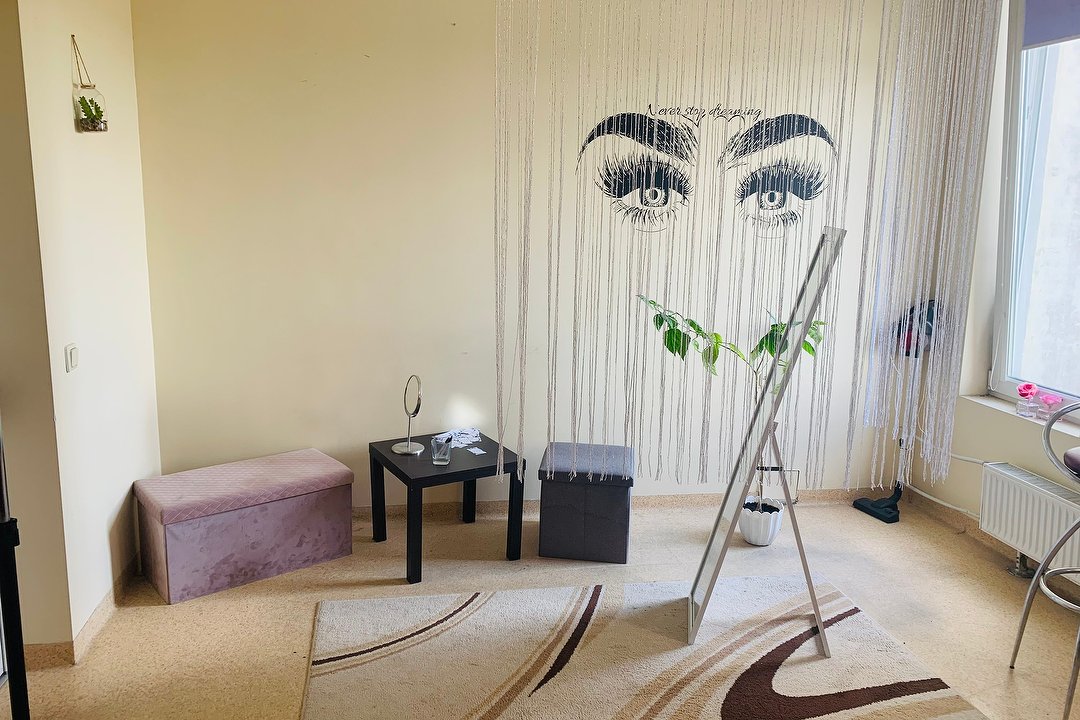 K.Eyelashes, Viršuliškes, Vilnius