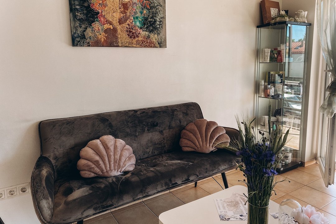 Bloom estetikos ir grožio studija, Palanga