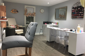 The Beauty Retreat - Ladies Only - Home salon