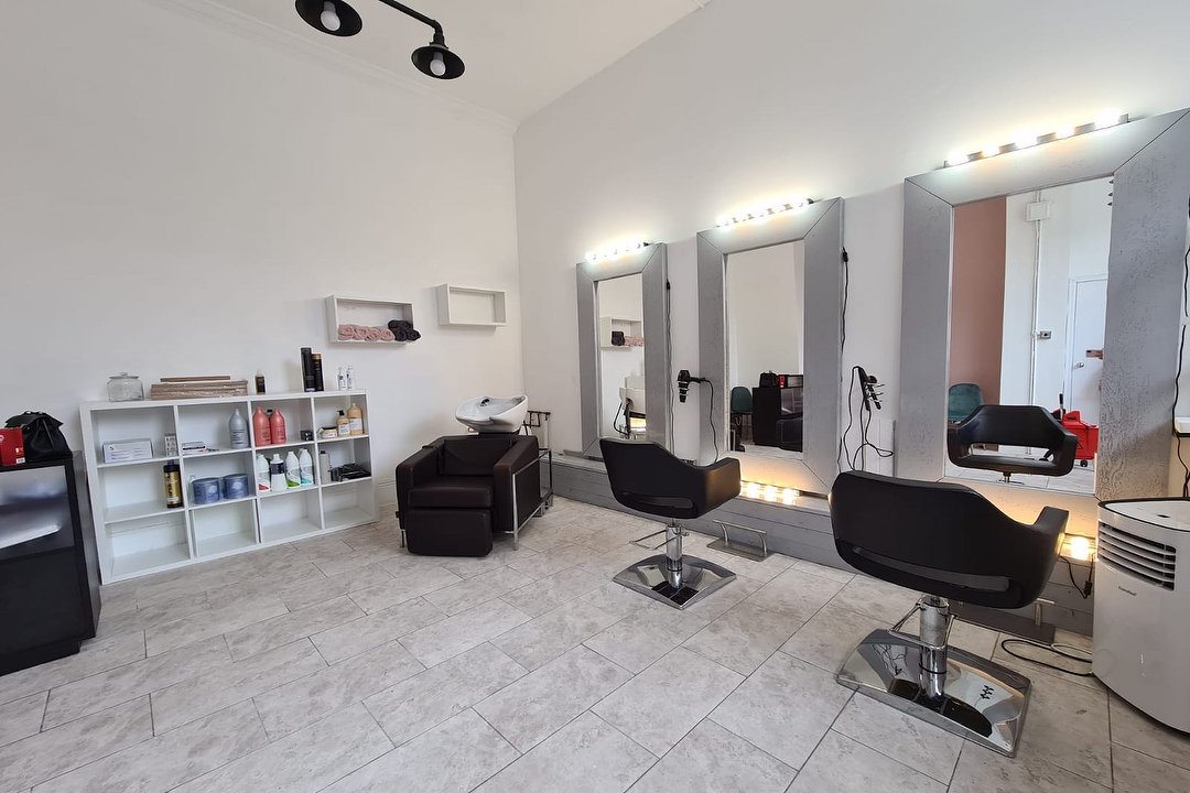 Nadia's Salon, Streatham, London