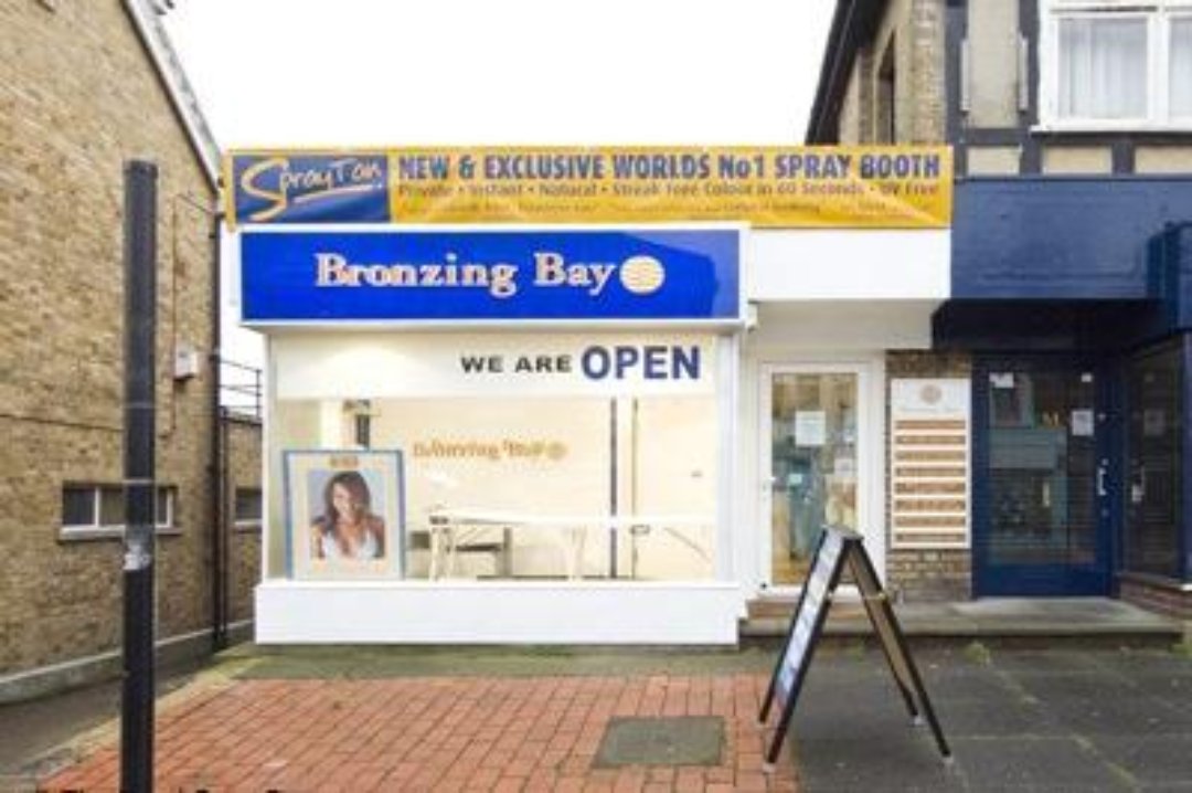Bronzing Bay, Loughton, Essex
