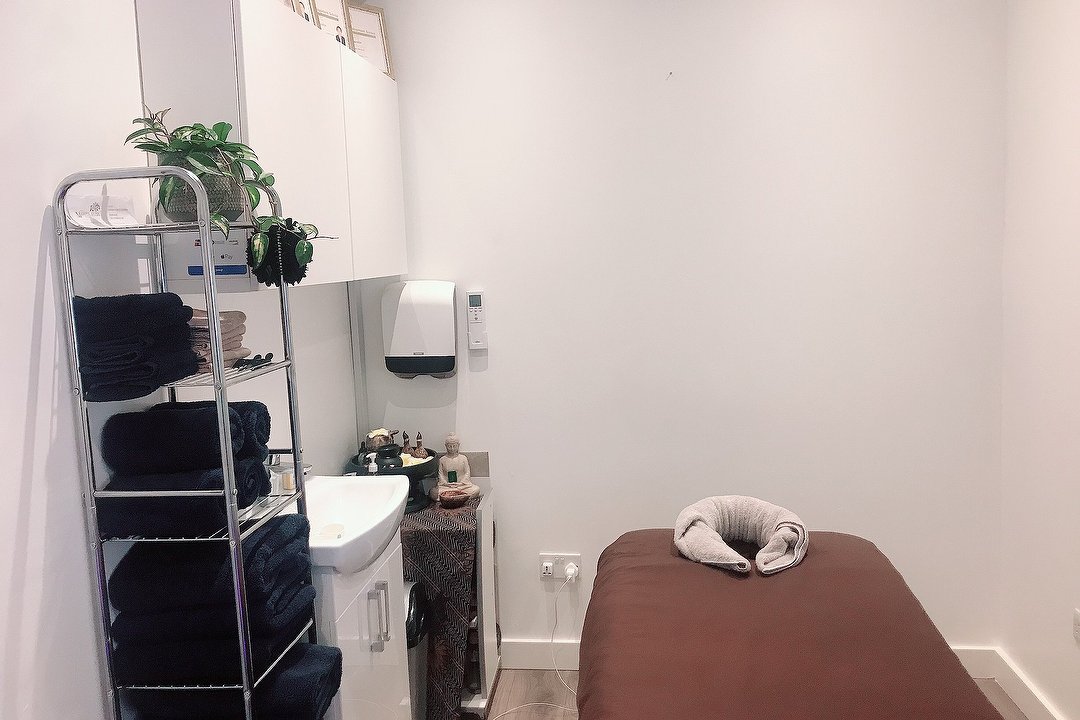 Mariya Bliss Massage  Treatment Room - Wellness in Upper Street