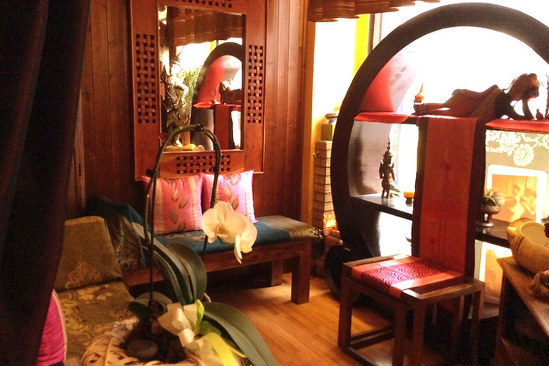 Ban Thai, Centrale, Milano