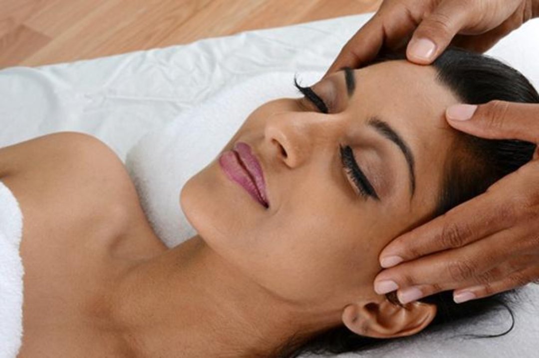 Everything 4 Health at Facial Attraction, Clapham Junction, London
