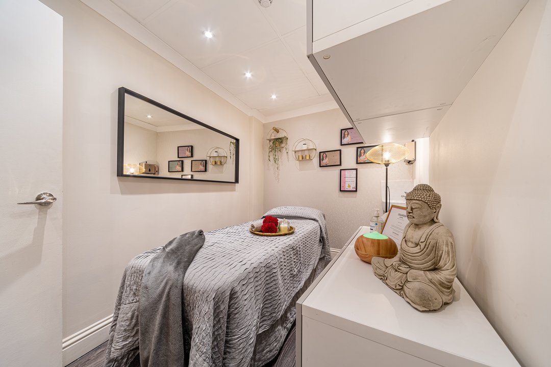 Elayne Gullis Therapist, West Kensington, London