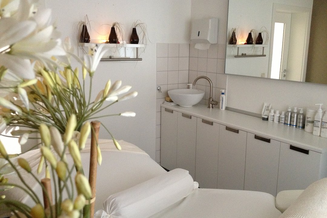 CLEANESS Hautpflegeinstitut, Wetzlar