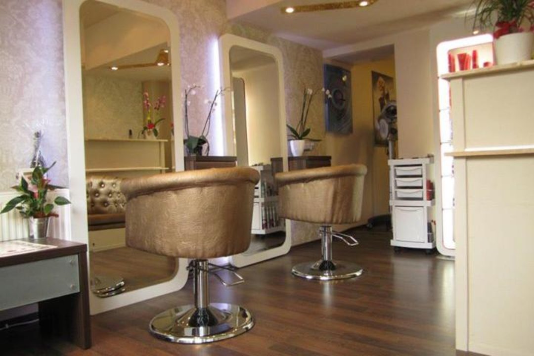 Feinschnitt Friseursalon & Nagelstudio, Ströbitz, Cottbus