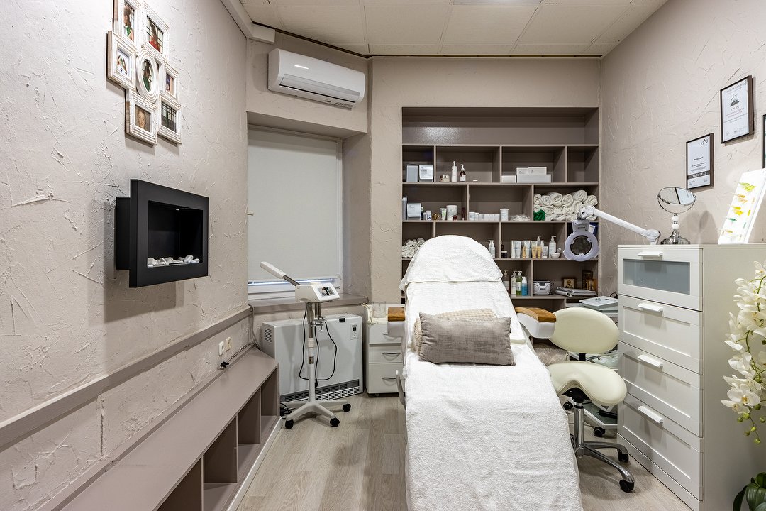 Marine Beauty bei My Time Salon, Gierkekiez, Berlin