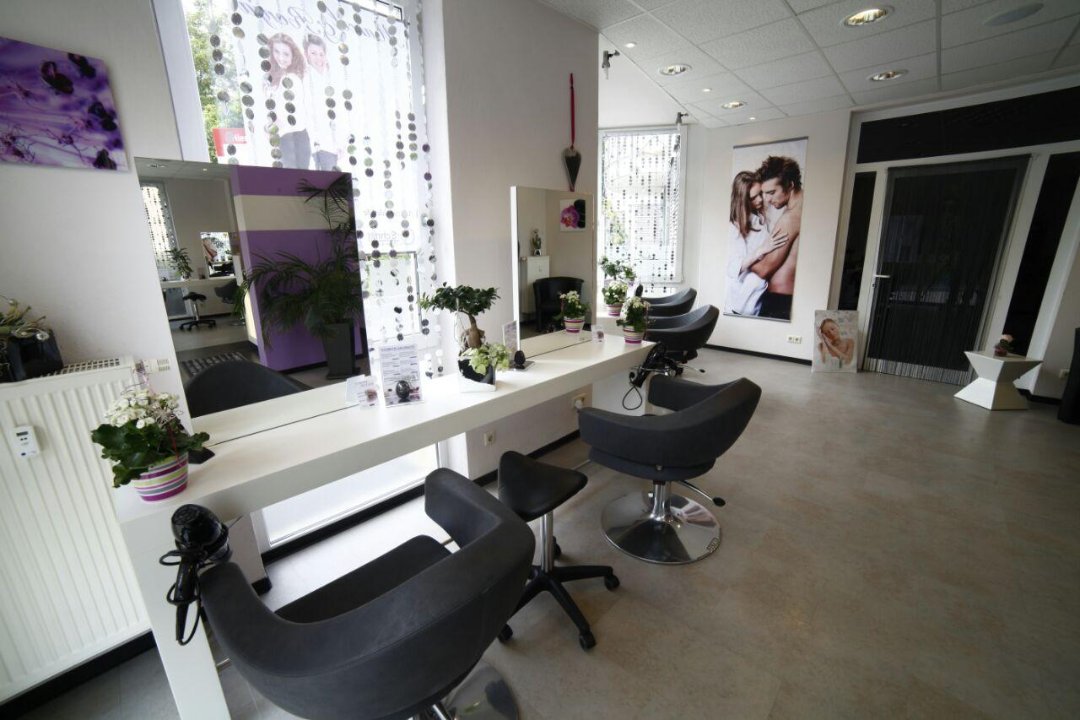 SA.NA.'S GLAMNAILS AND BEAUTY, Dortmund