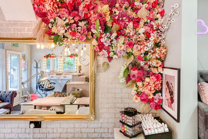 BRIT'POP NAIL BAR - Onglerie 6 Chandos Gardens - Photo de galerie - OneBooking