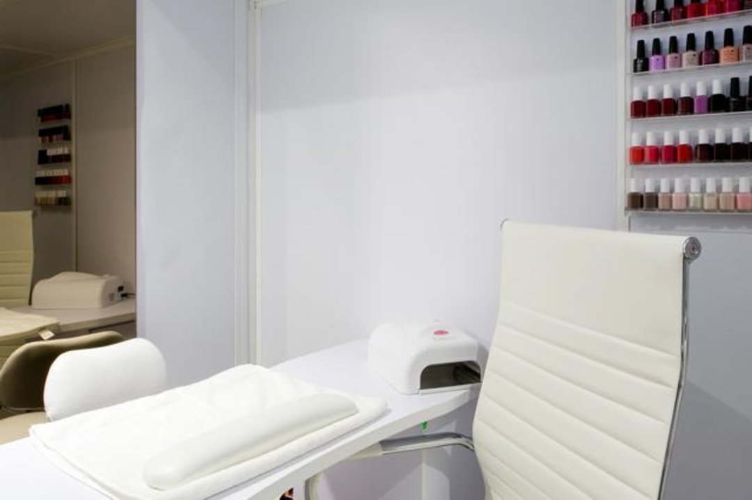 The Body Master Bayswater at The Tanning Shop Bayswater, Westbourne Grove, London