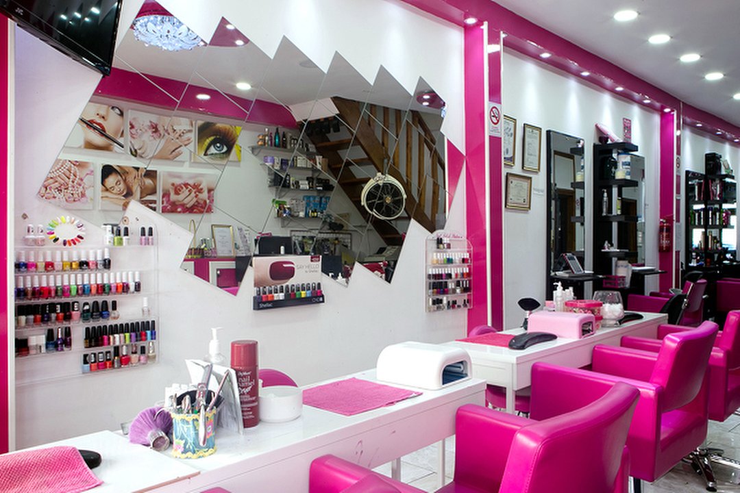 Deeplex Edge of Beauty Hair Salon, Deptford, London