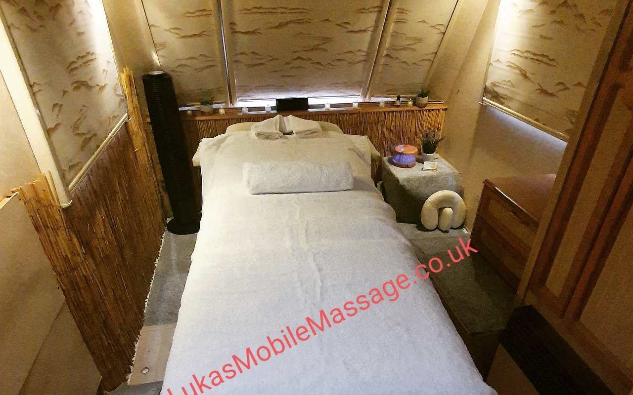 Massages in Cambridge Treatwell