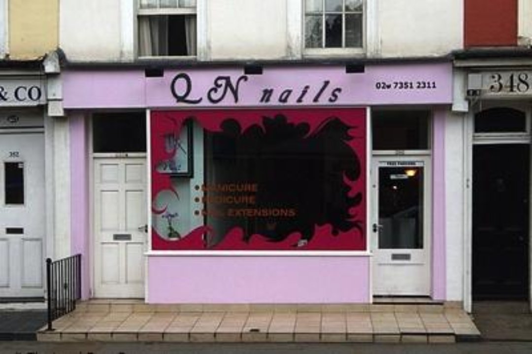 Q N Nails, London