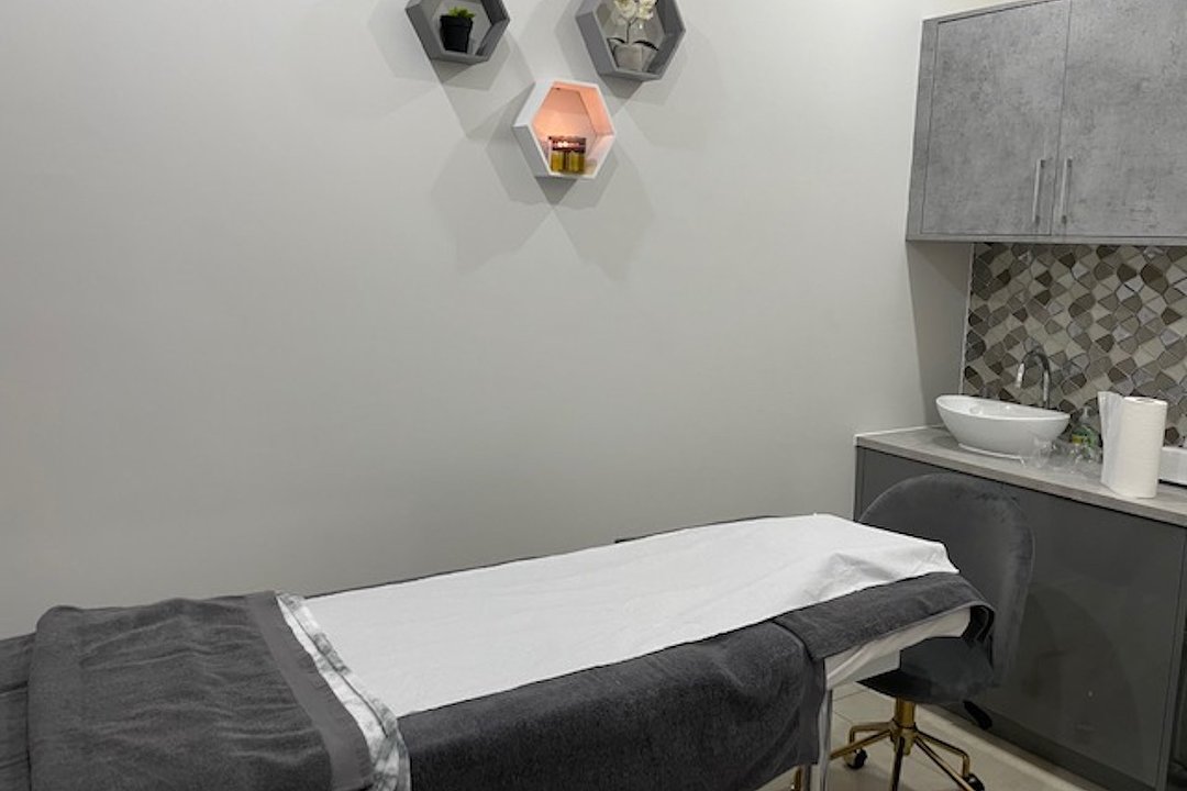 SMSM Therapy - Fulham, Fulham Broadway, London