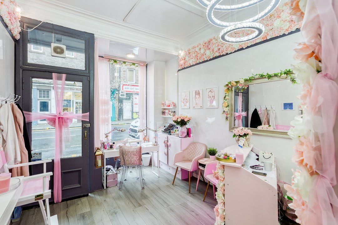 Nail Treatments At Nail Salons And Nail Bars Near Marchmont Edinburgh Treatwell