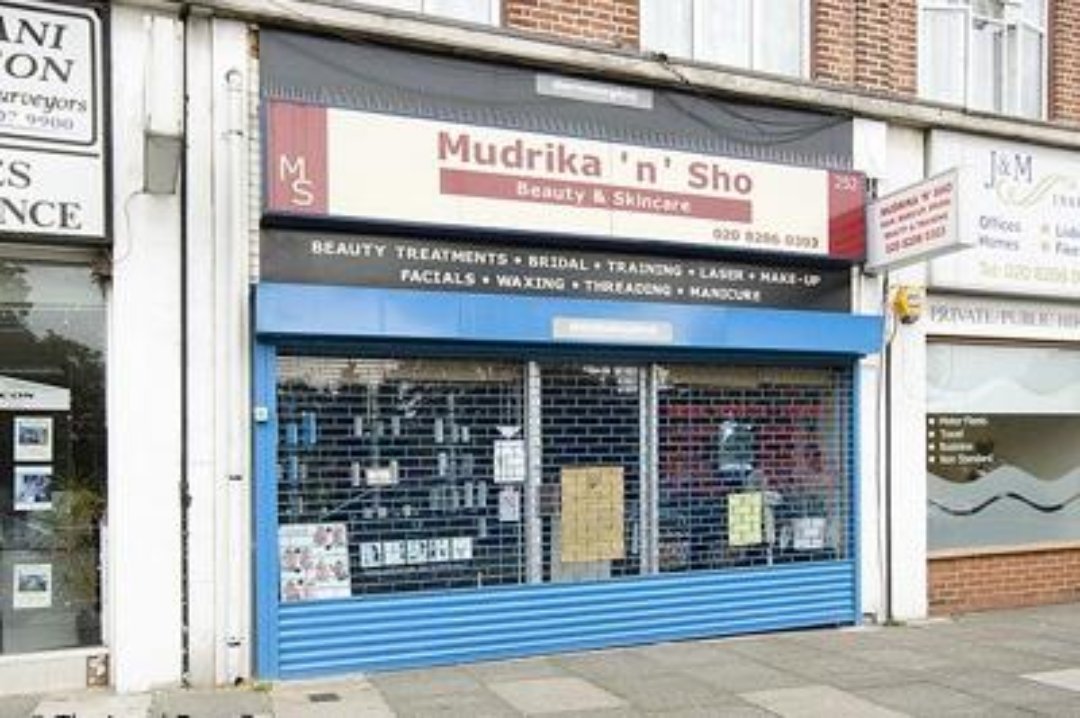 Mudrika 'N' Sho, London